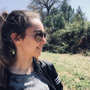 Meet your Posher, Victoria